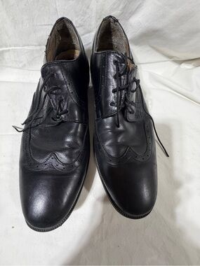 Nunn Bush Black Leather Wingtip Oxfords